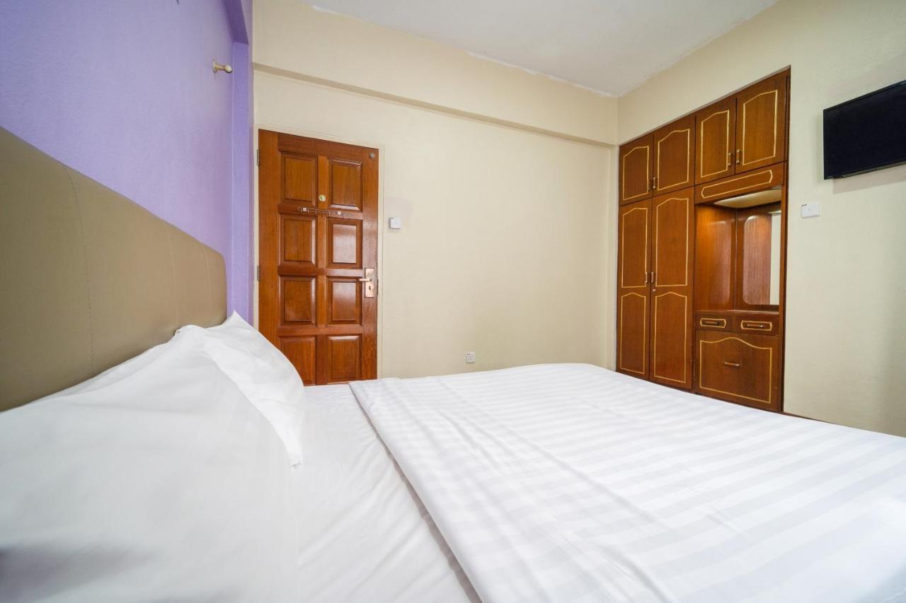 Spot On 89645 Ong'S Court Hotel Georgetown Luaran gambar