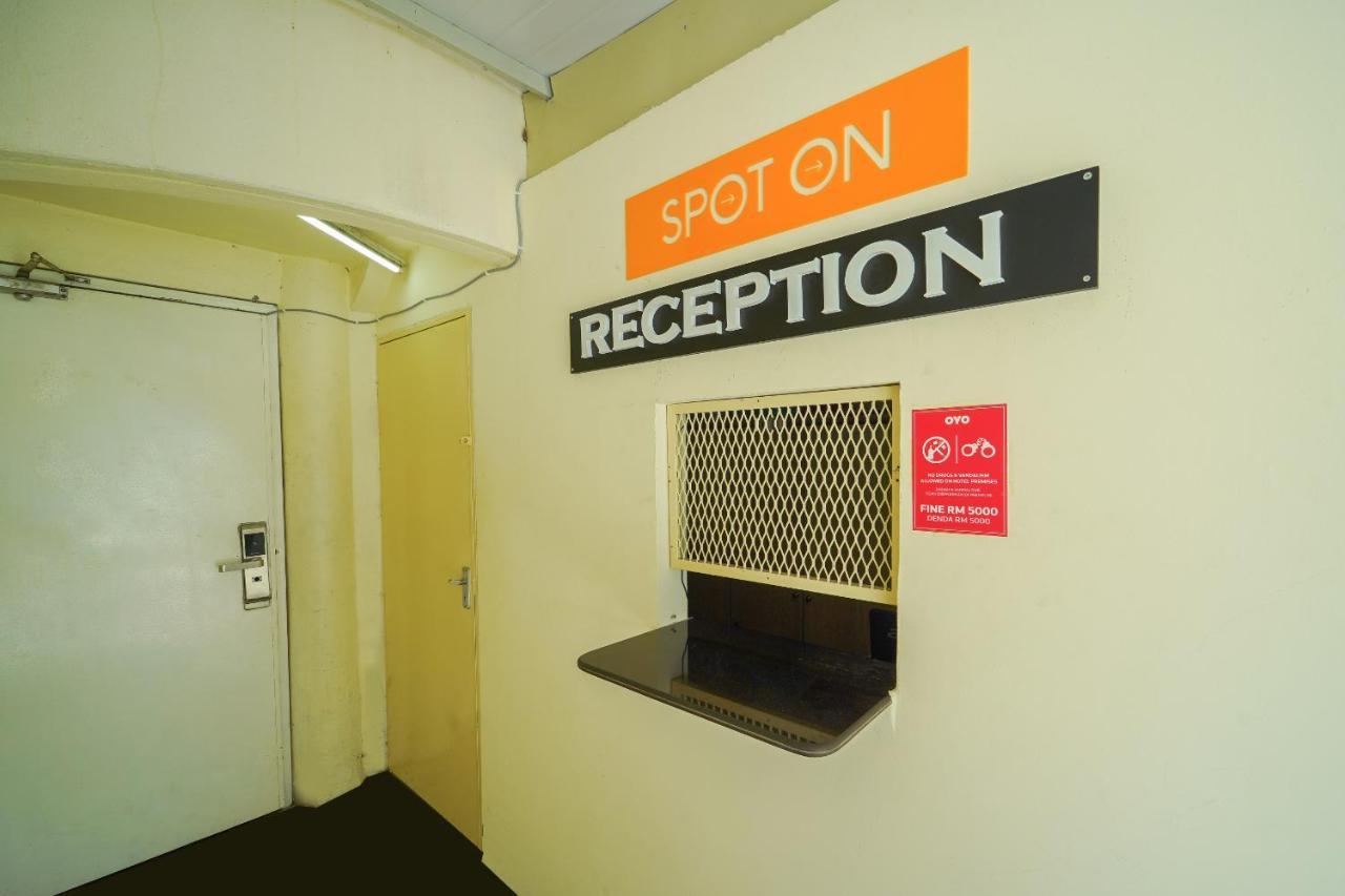 Spot On 89645 Ong'S Court Hotel Georgetown Luaran gambar